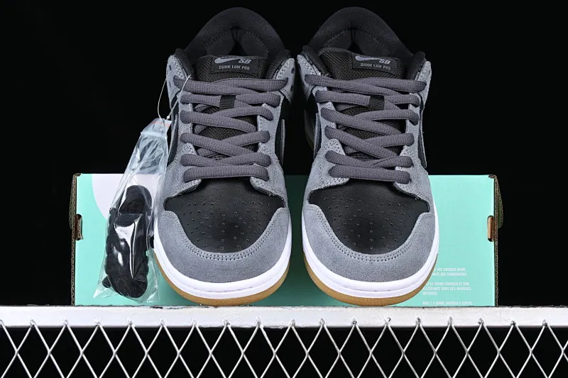 All categories Nk SB Dunk series Nk SB Dunk Low low-top sneakers Nk SB Dunk Low TRD haze wolf gray SB smashed backboard high-top sneakers AR0778-001